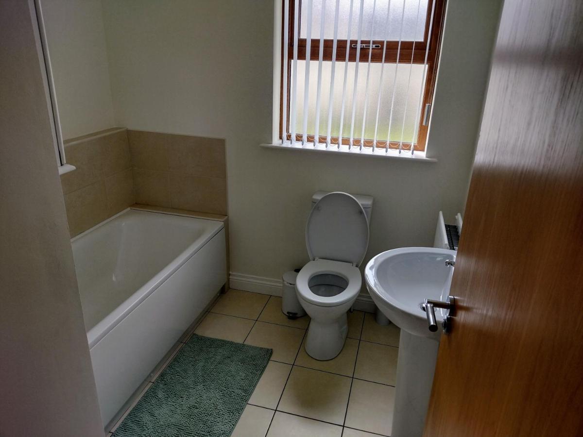 Mournes Snug Villa Newcastle  Exterior photo